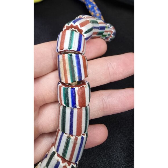 Antique African Trade Bead Necklace With Chevron & Millefiori Glass Beads - Picture 6 of 7